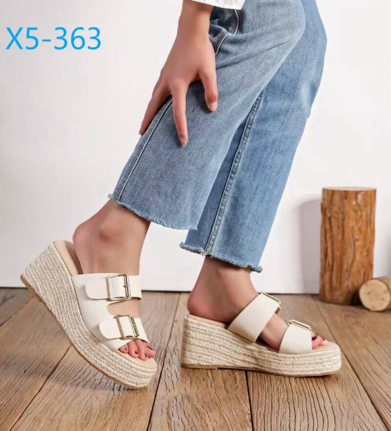 Klapki damskie Roz 36-41 / 12 par